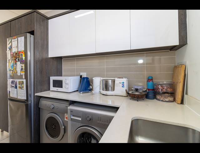 2 BEDROOM APARTMENT FOR SALE IN PARKLANDS